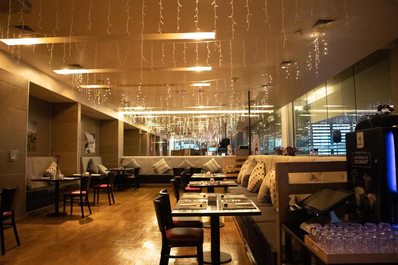 מלון Wyndham Concepcion Pettra מראה חיצוני תמונה The interior of the restaurant
